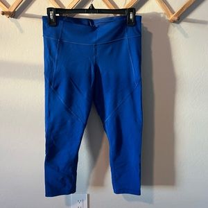 Under Armour cropped leggings